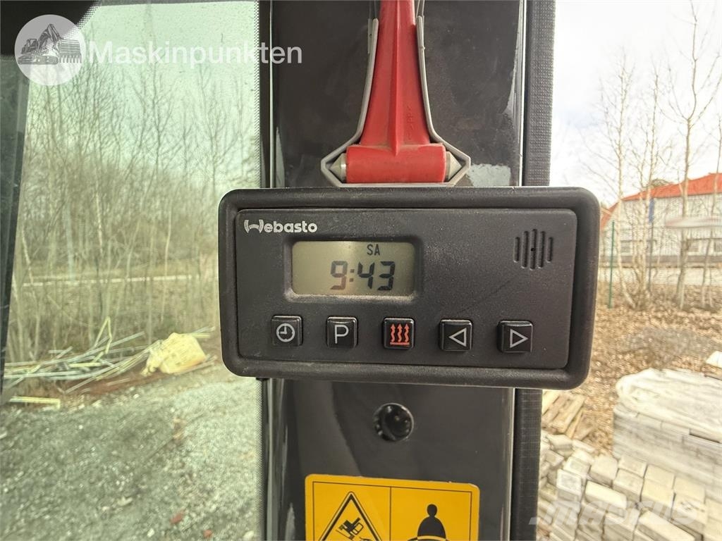 Hitachi ZX 140W-5B حفارات بعجل