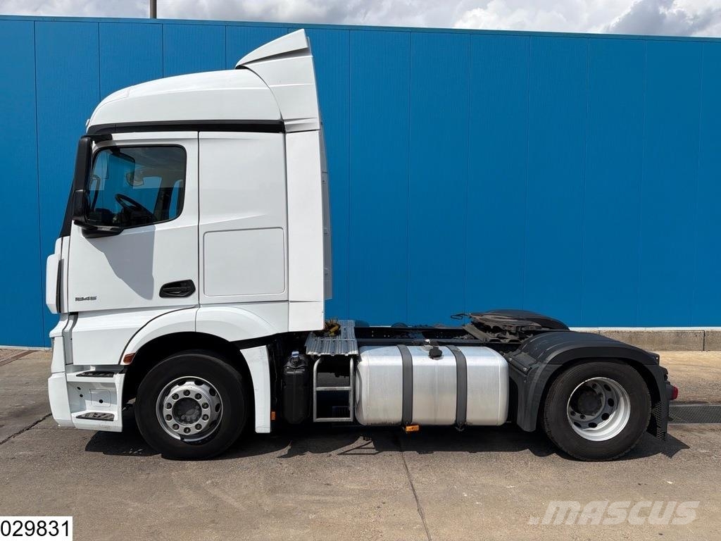 Mercedes-Benz Actros 1845 EURO 6d Vetopöytäautot