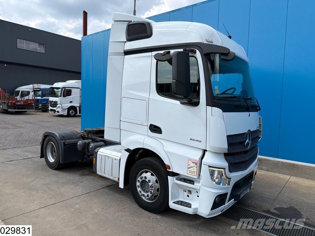Mercedes-Benz Actros 1845 EURO 6d Vetopöytäautot