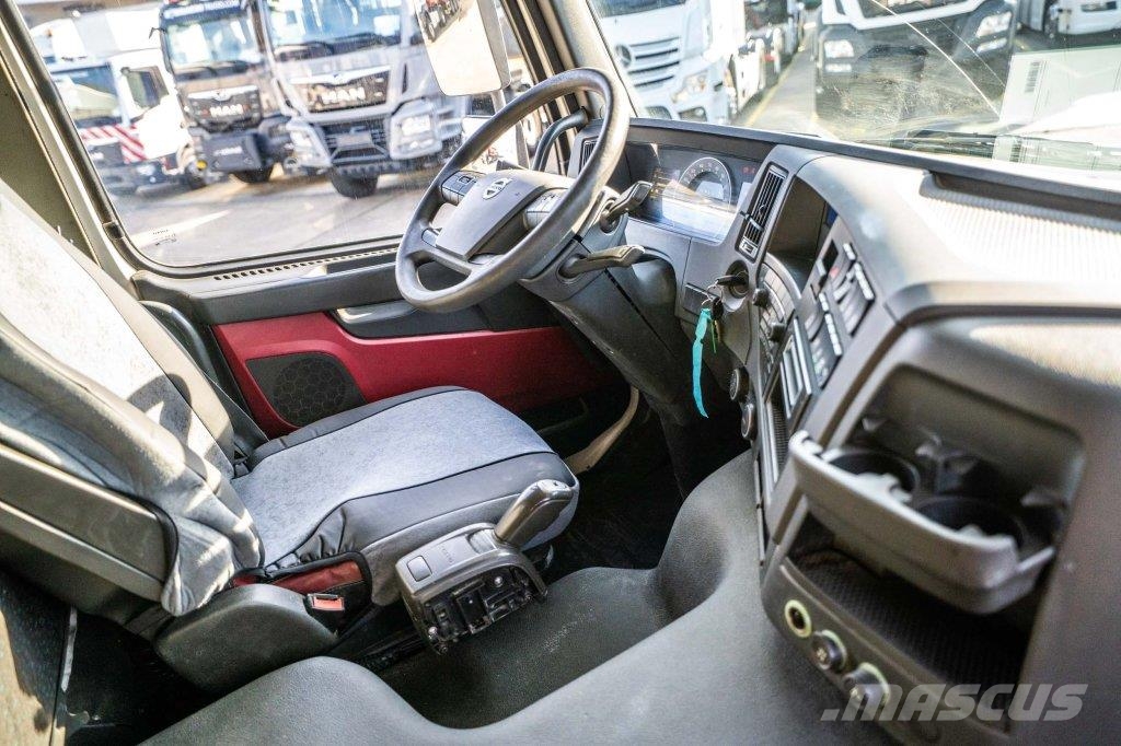 Volvo FMX 460 GLOB + HYDR Trekkers