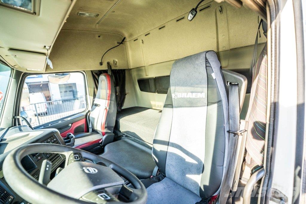 Volvo FMX 460 GLOB + HYDR Trekkers