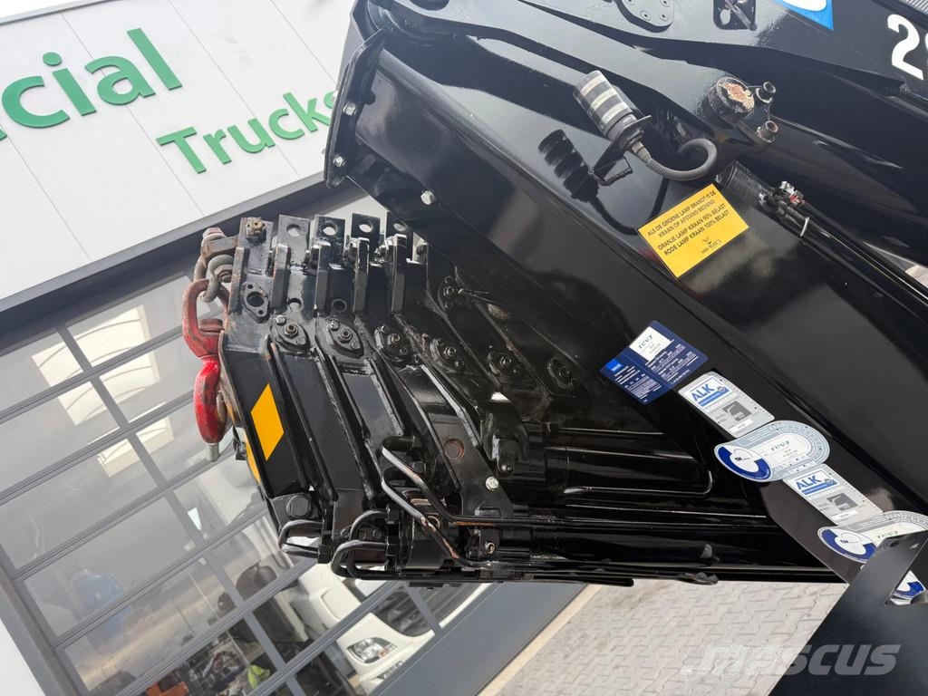 HMF 2820 K6 Crane / Kraan / Autolaadkraan / Ladekrane رافعات صالحة لكل أنواع الطرق