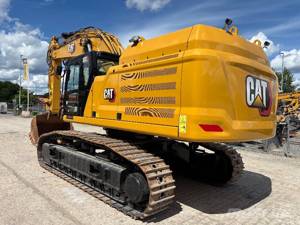 CAT 352 حفارات زحافة
