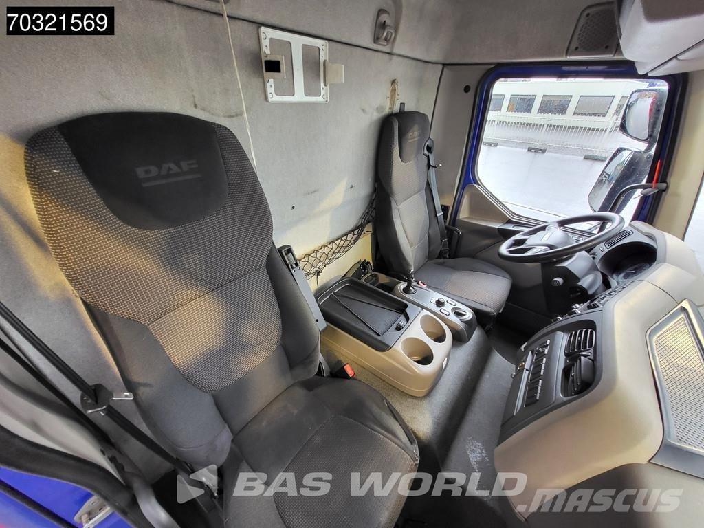DAF LF 210 LF 4X2 14t NL-Truck APK 1500kg Tailgate Aut Camión con caja abierta