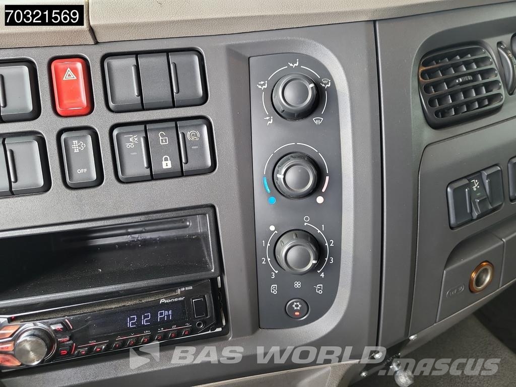 DAF LF 210 LF 4X2 14t NL-Truck APK 1500kg Tailgate Aut Camión con caja abierta
