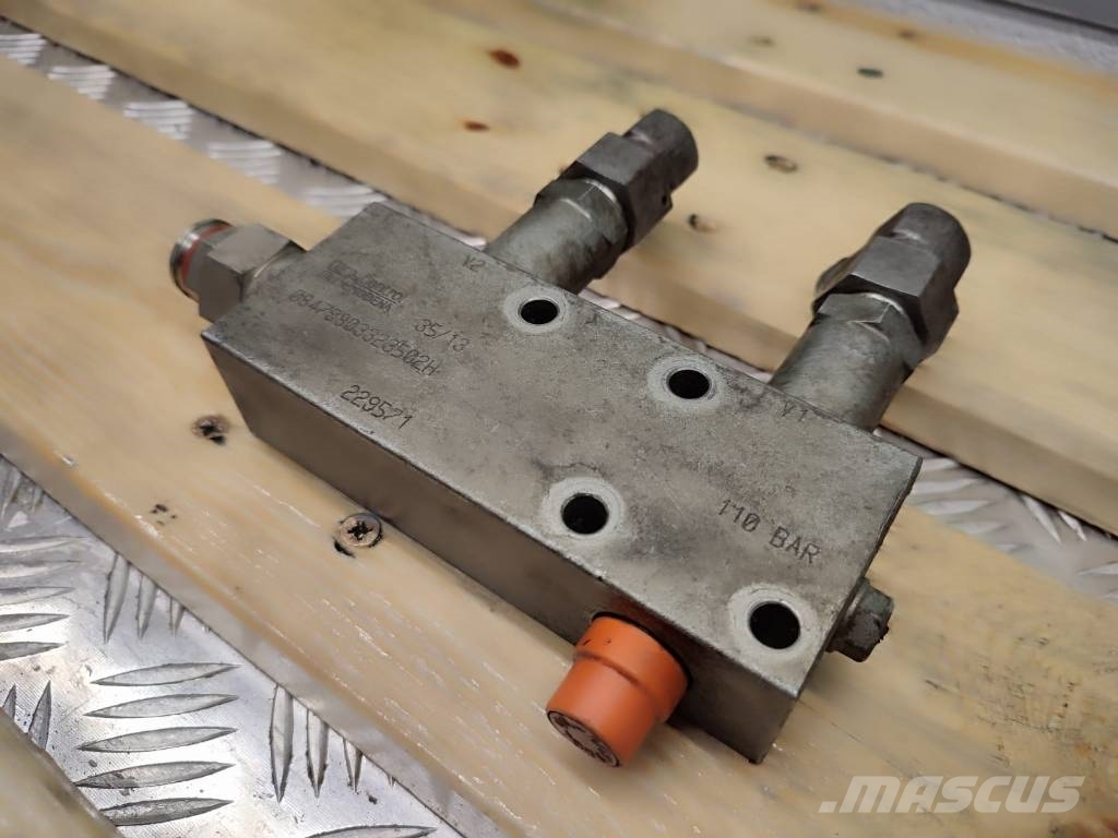 Manitou MT1740 Hydraulic lock of the bucket cylinder Hydraulics
