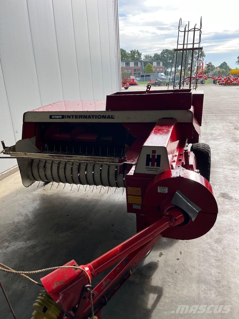 Case IH IHC 440 Square balers