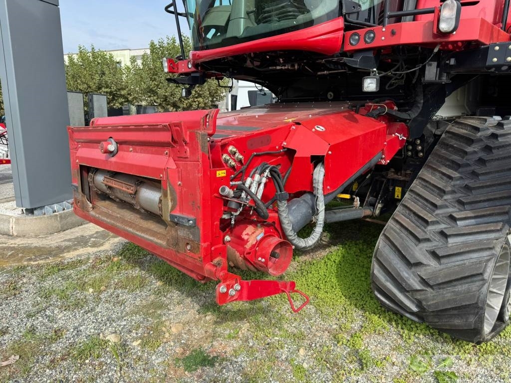 Case IH Axial Flow 7250 Комбайни