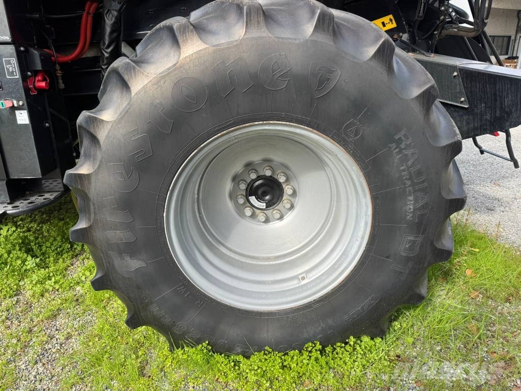 Case IH Axial Flow 7250 Комбайни