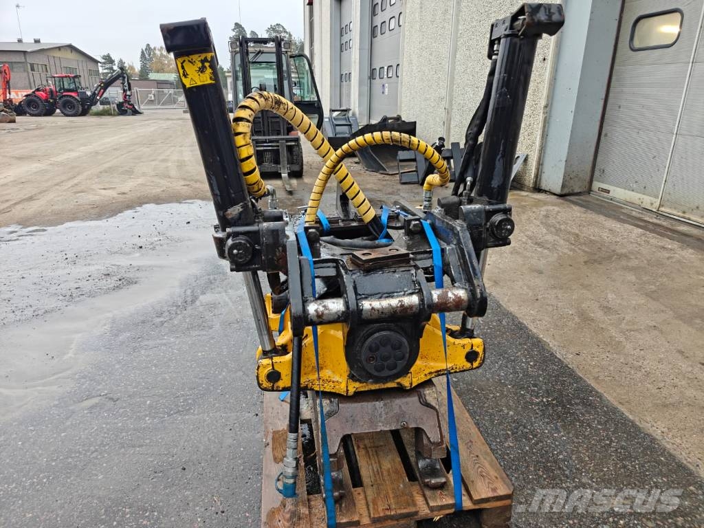 Engcon EC233 NTP10/NTP10 Kauhanpyörittäjät