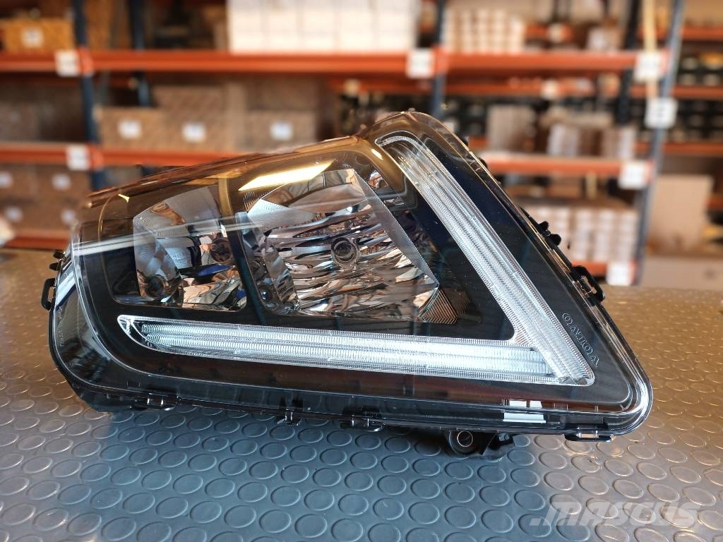 Volvo HEADLAMP 24159415 Транспорт - Інші