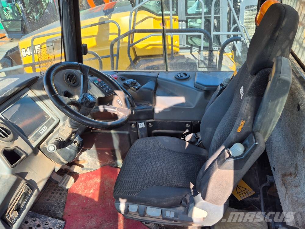 Bell B 45 E Dumper - Knickgelenk