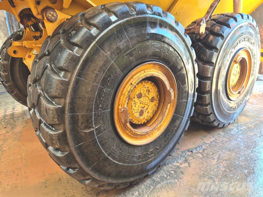 Bell B 45 E Dumper - Knickgelenk