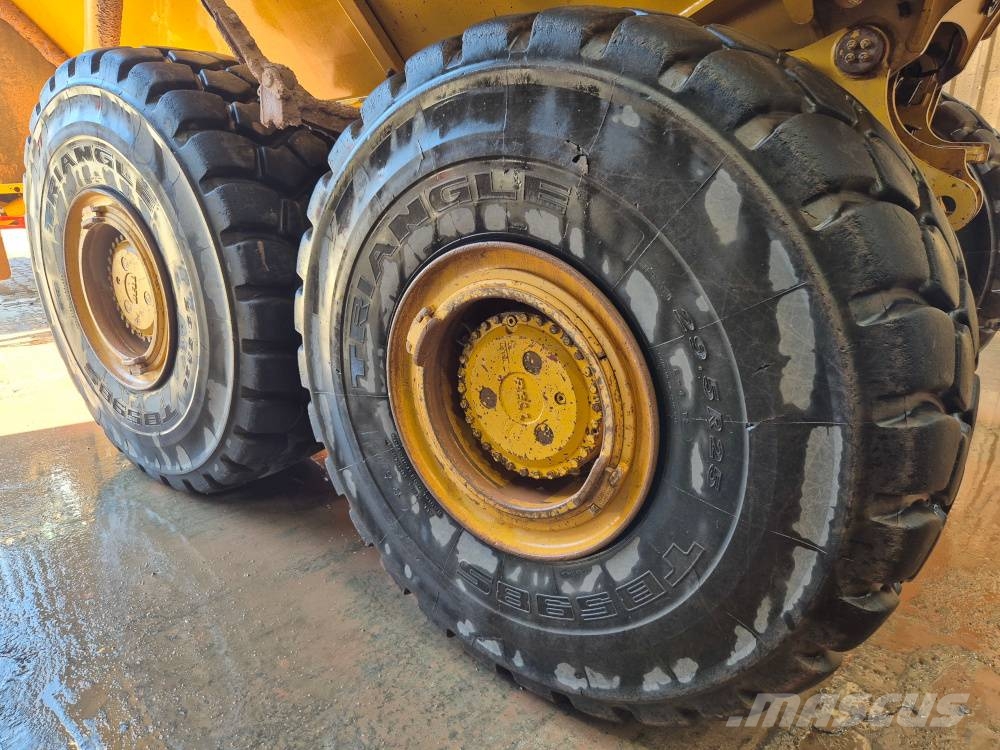 Bell B 45 E Dumper - Knickgelenk
