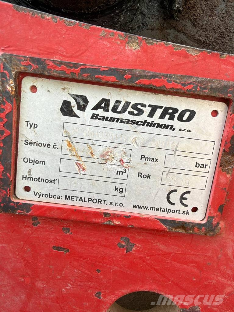 Terex Schaeff TW110 Ekskavatori uz riteņiem