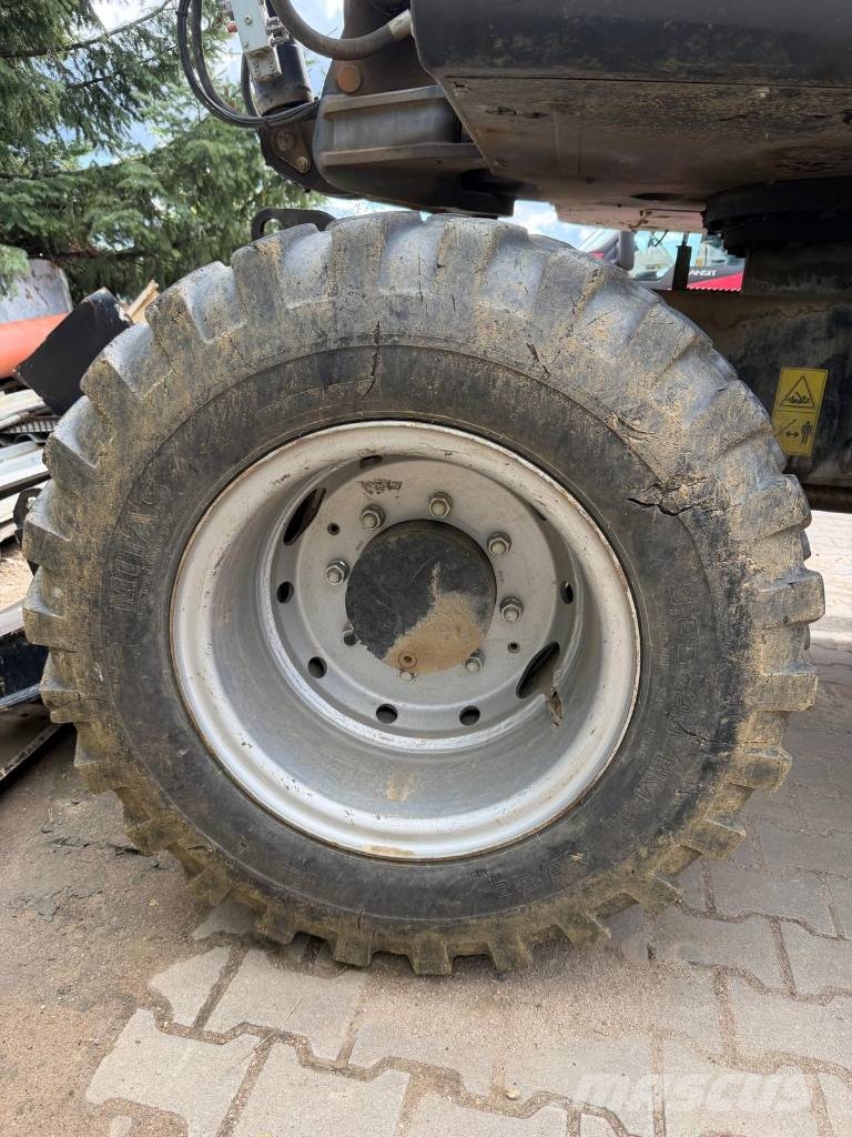 Terex Schaeff TW110 Ekskavatori uz riteņiem