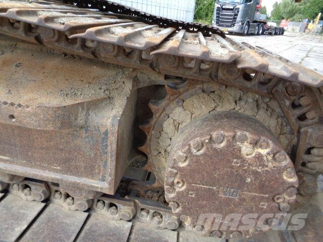 Komatsu PC210 LC-8 Escavatori cingolati