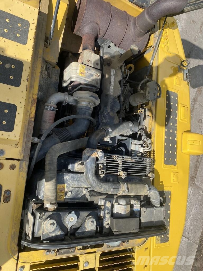 Komatsu PC210 LC-8 Escavatori cingolati