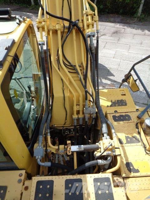 Komatsu PC210 LC-8 Escavatori cingolati