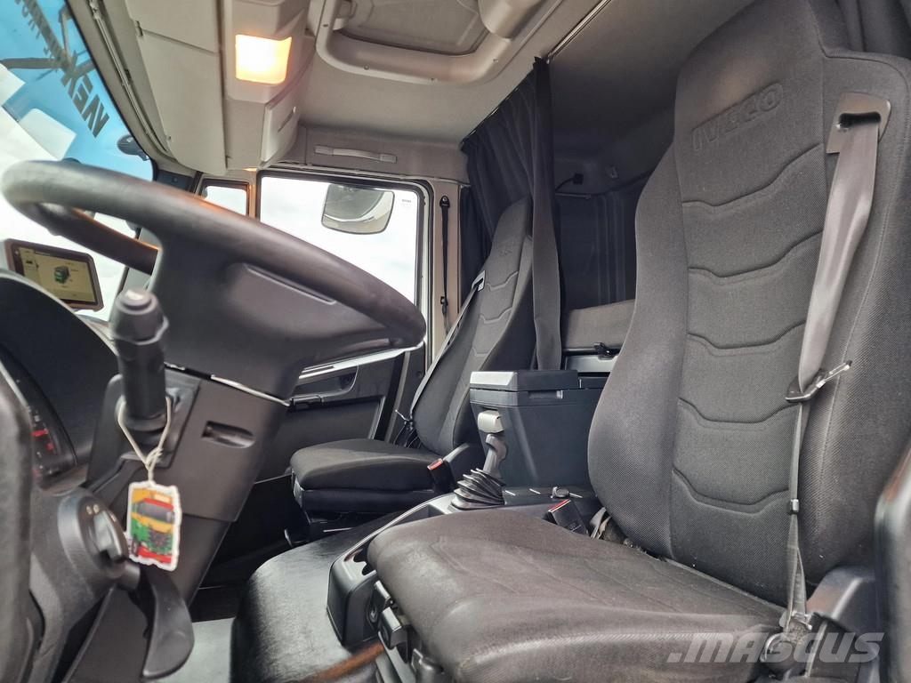 Iveco Eurocargo 160.280 4x2 - Box with sidedoors - Loadl Furgons