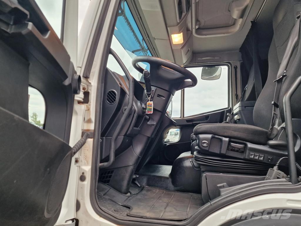 Iveco Eurocargo 160.280 4x2 - Box with sidedoors - Loadl Furgons