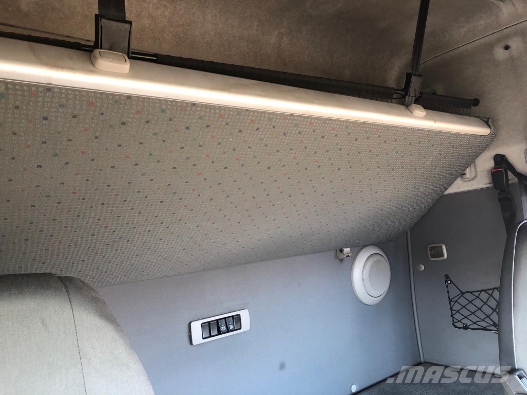 Volvo FM 12 Platformas/izkraušana no sāniem