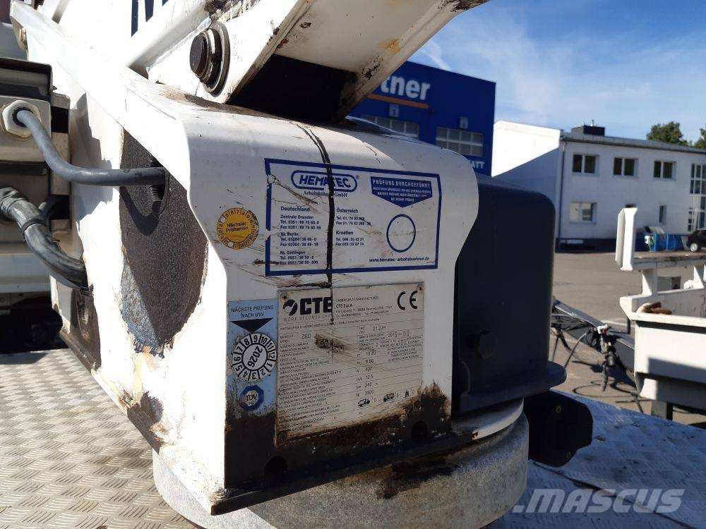 Nissan NT 400 Kommunalt / generelt kjøretøy