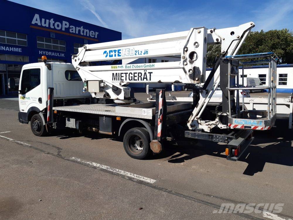 Nissan NT 400 Kommunalt / generelt kjøretøy