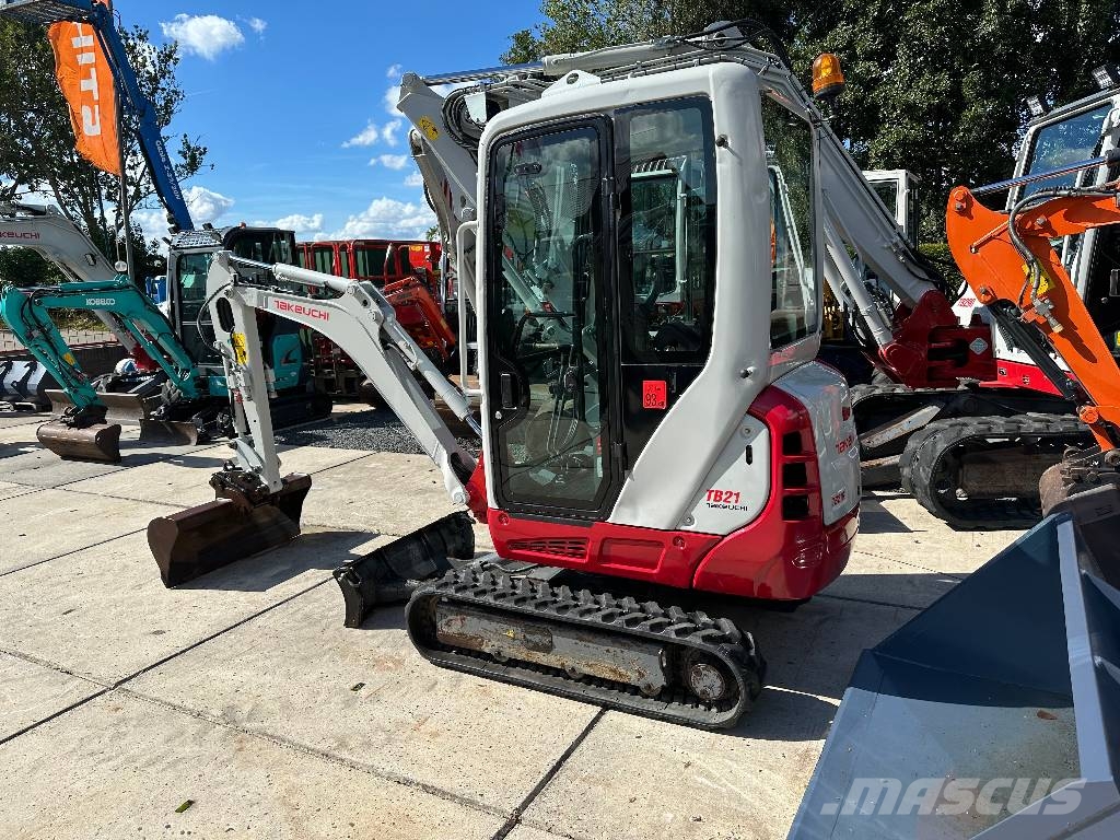 Takeuchi TB 216 + sorteer knijper functie's Mini ekskavatoriai < 7 t