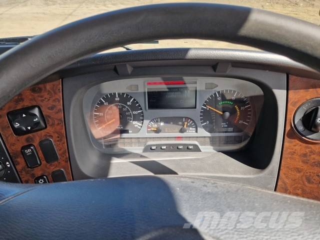 Mercedes-Benz Axor 1836 Camiones cisterna