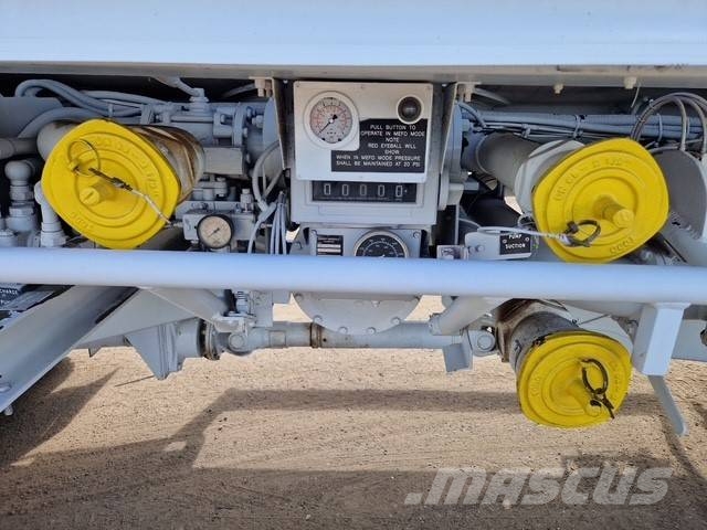 Mercedes-Benz Axor 1836 Camiones cisterna