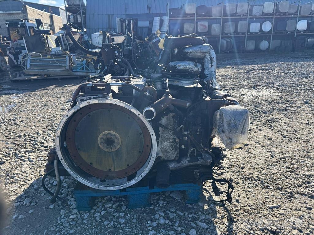 MAN D2066LUH47 ENGINE 51.25833-7403 / 0281020067 Engines