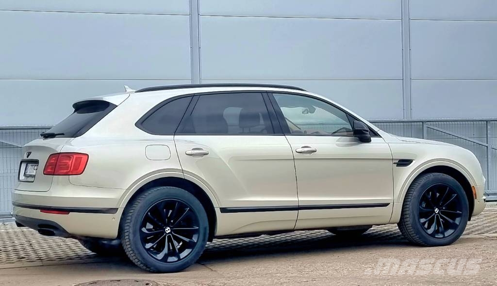 Bentley BENTAYGA 6.0 W12 Samochody osobowe