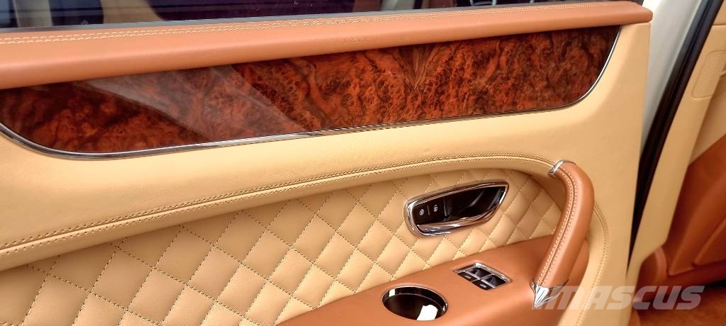 Bentley BENTAYGA 6.0 W12 Samochody osobowe