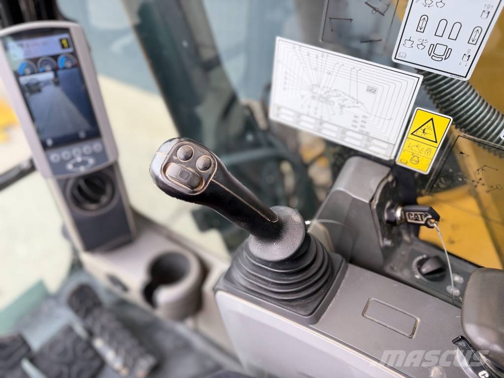 CAT 323EL VA Rupsgraafmachines