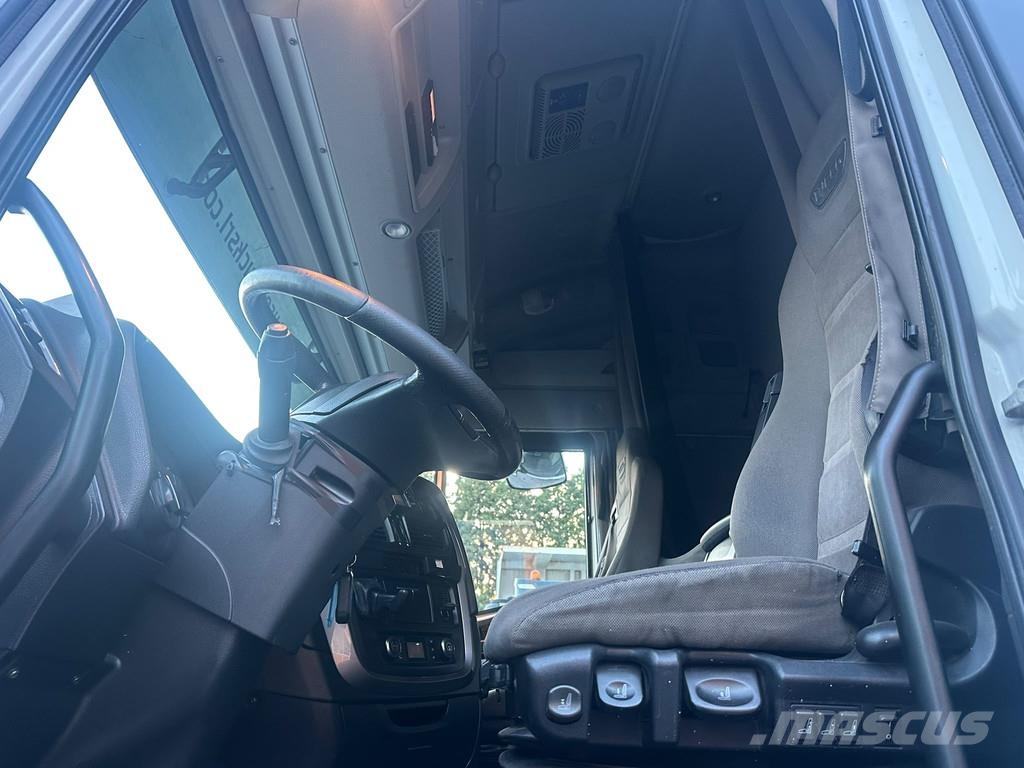 Iveco Stralis XP460 Tractor Units