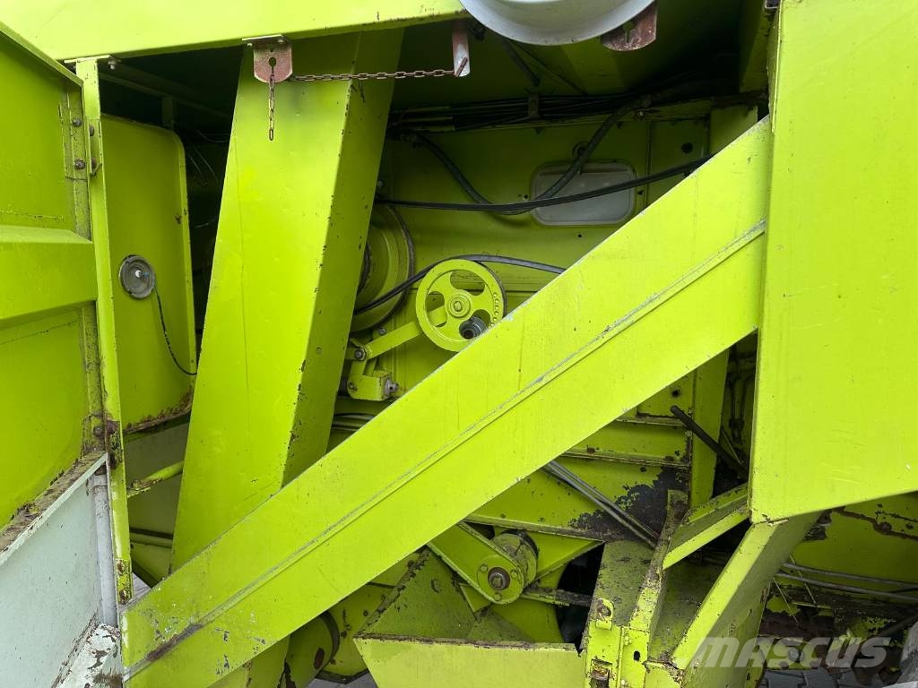 CLAAS Dominator 76 Combine harvesters