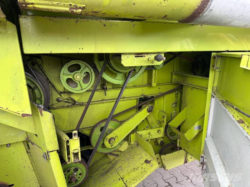 CLAAS Dominator 76 Combine harvesters