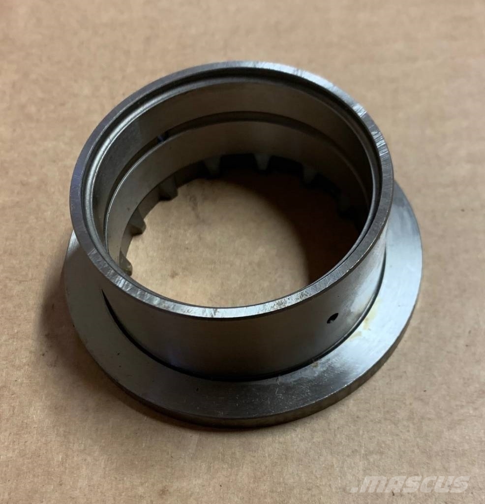 Deutz-Fahr Bushing 04417203, 4417203, 0441 7203, 0441-7203 Transmission
