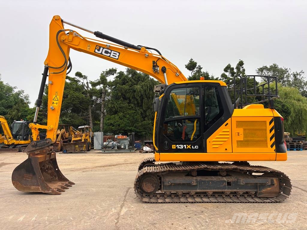 JCB 131 XLC حفارات زحافة