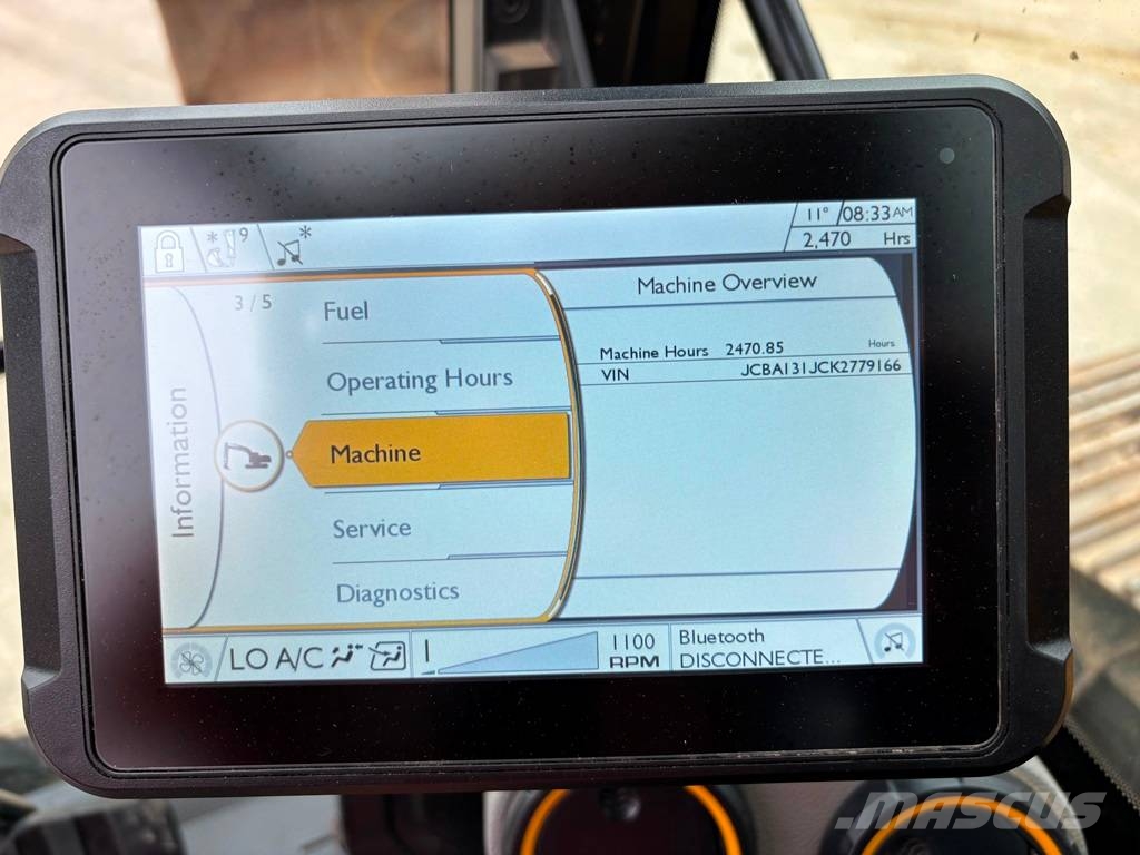 JCB 131 XLC حفارات زحافة