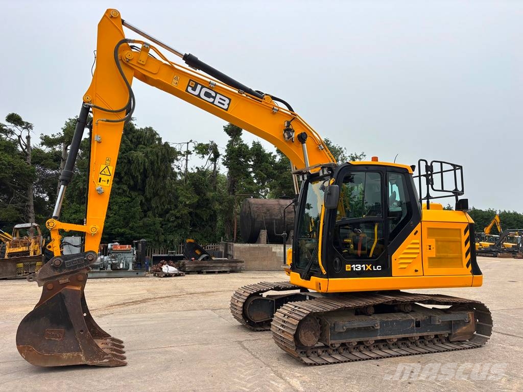 JCB 131 XLC حفارات زحافة