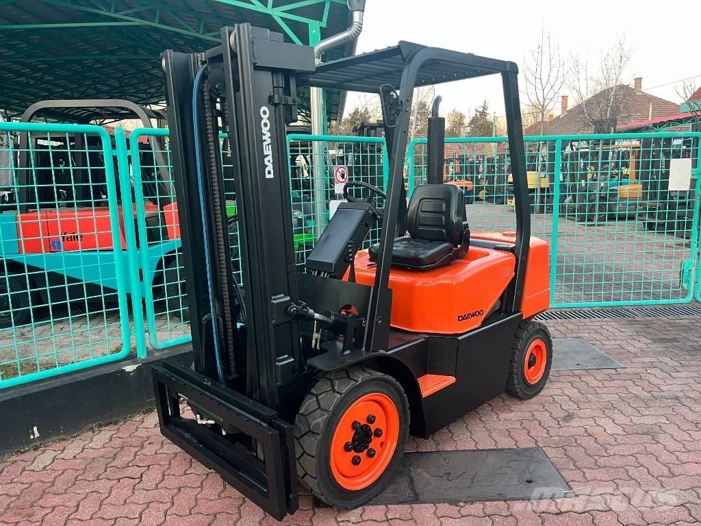 Daewoo D 25 S III V-4113 Empilhadores Diesel