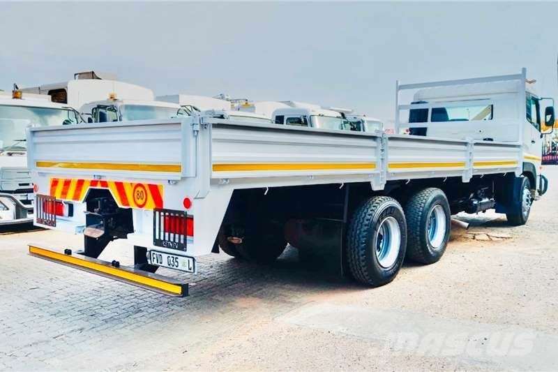 UD WF 330 Otros camiones