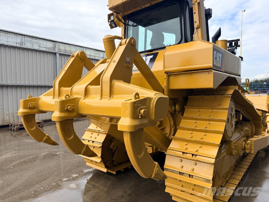 CAT D6T XL Telaketjupuskutraktorit