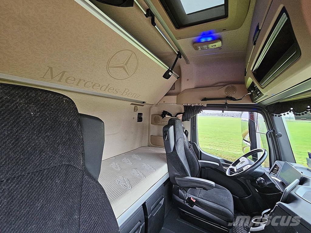 Mercedes-Benz ACTROS 1851 LS BIG SPACE,2Xtank,Standklima,oil ret Sattelzugmaschinen
