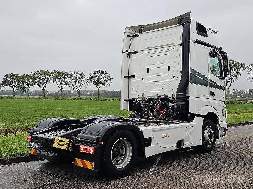 Mercedes-Benz ACTROS 1851 LS BIG SPACE,2Xtank,Standklima,oil ret Sattelzugmaschinen
