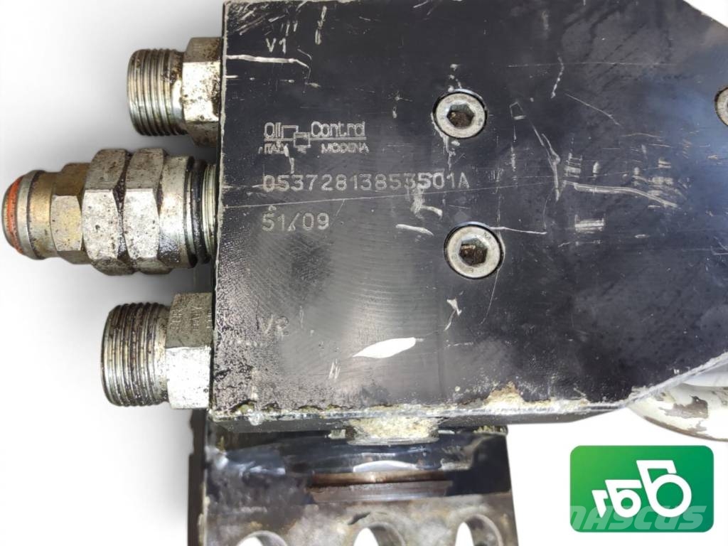 New Holland LM 5060 Arm extension actuator Výložníky a lyžice