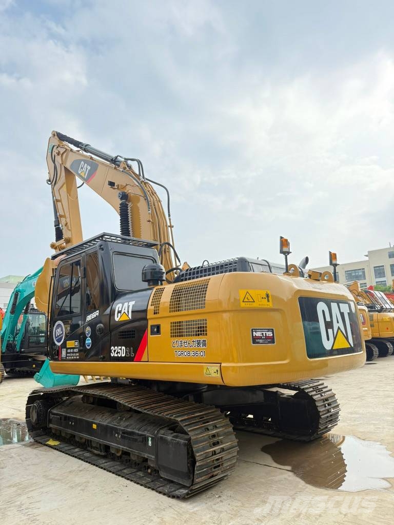 CAT 325 D L 履带挖掘机