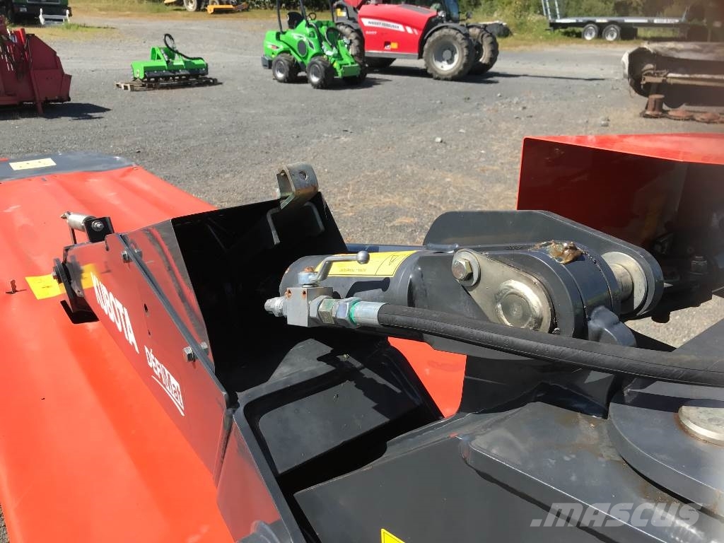 Kubota DM 3340 Mäher